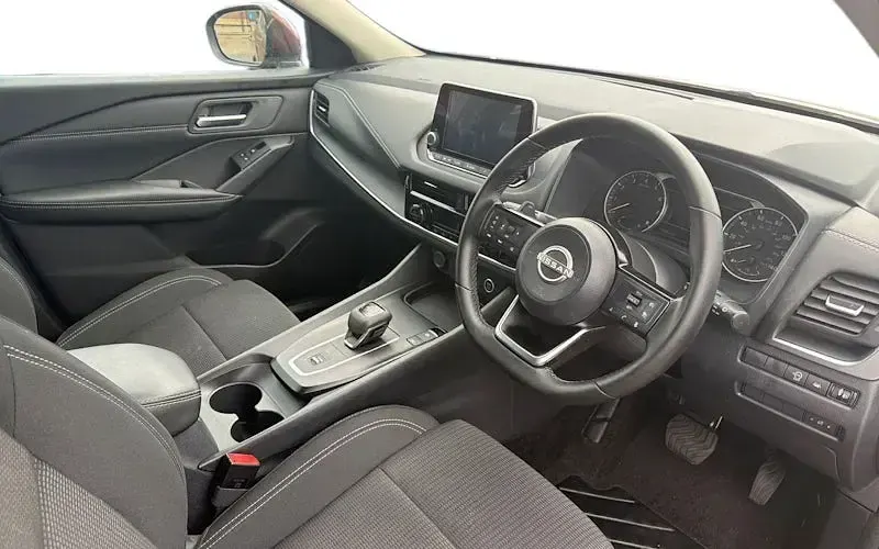 Used Nissan Qashqai Acenta Premium 158 HP (116 kW) 2023 Brown SUV