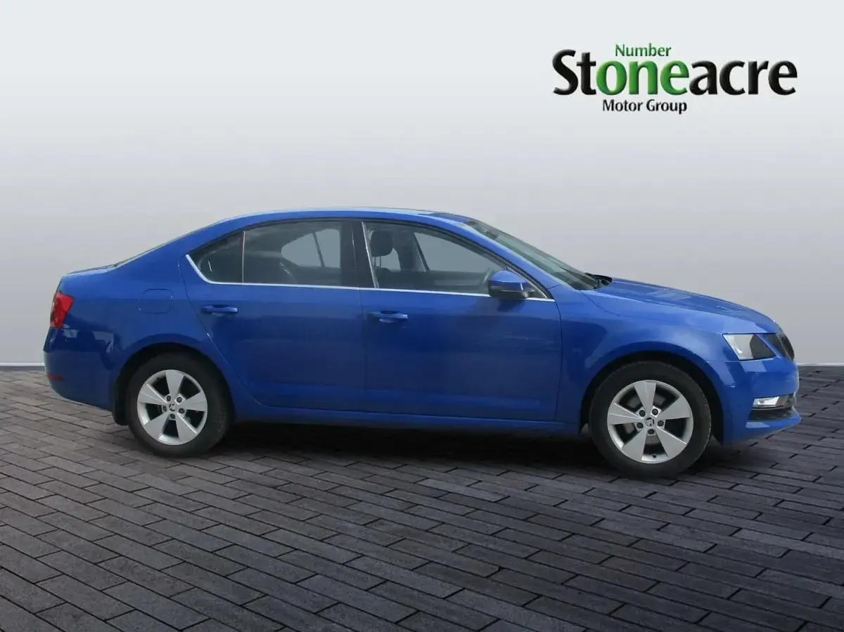 Used Skoda Octavia SE Technology 115 HP (84 kW) 2019 Blue Hatchback