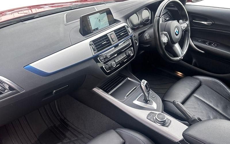 Used BMW 118 Efficient Dynamics 136 HP (100 kW) 2018 Red Hatchback