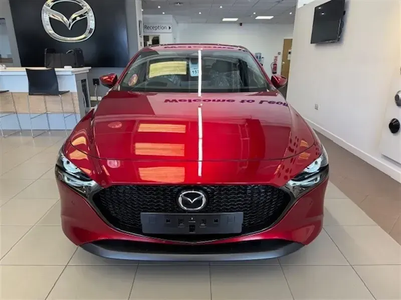 Novo Mazda 3 Takumi-Line 2026 Vermelho Citadino