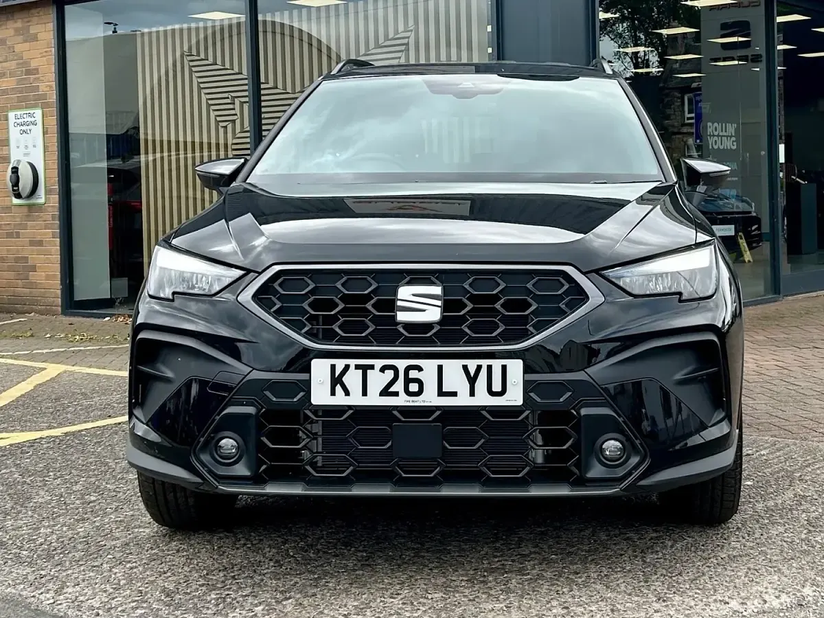New Seat Arona SE Technology 94 HP (69 kW) 2026 Black SUV