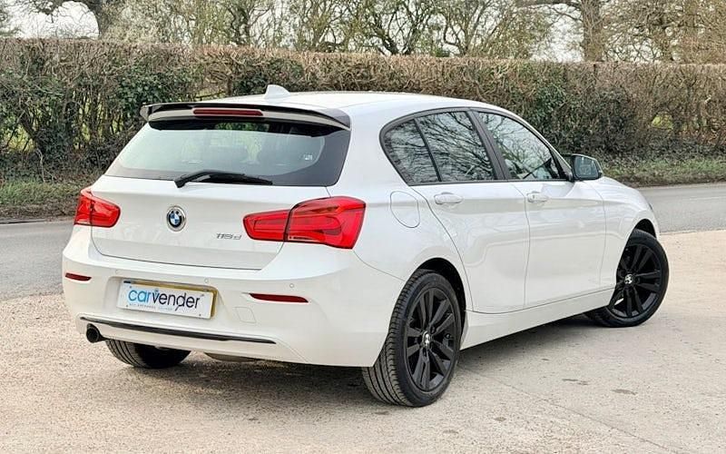 Used BMW 118 Sport Line 150 HP (110 kW) 2019 Hatchback