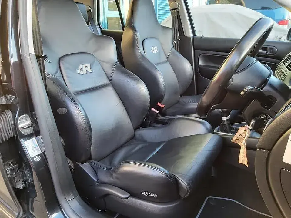 Second-hand VW Golf VIII R 2020 Negru