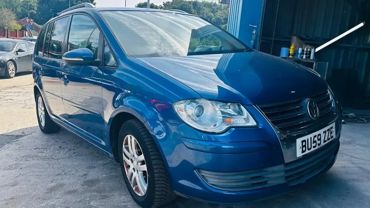 Used VW Touran SE 105 HP (77 kW) 2009 Blue MPV