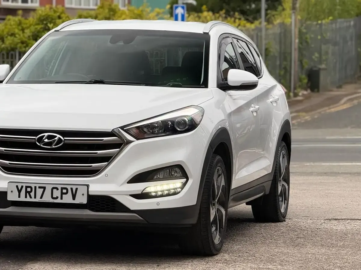 Used Hyundai Tucson Premium 136 HP (100 kW) 2017 White SUV