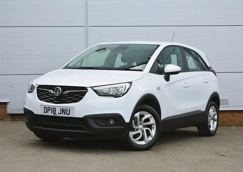 Used Vauxhall Crossland X 81 HP (59 kW) 2018 White SUV