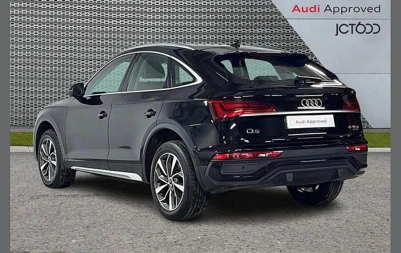 Used Audi Q5 Sportback Sport 261 HP (191 kW) 2021 Black SUV