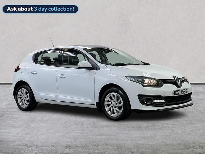 Used Renault Mégane III Dynamique 2015 White Hatchback