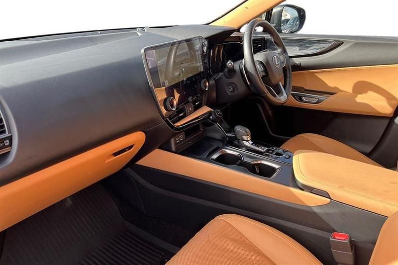 Used Lexus NX350h 245 HP (180 kW) 2023 Green SUV