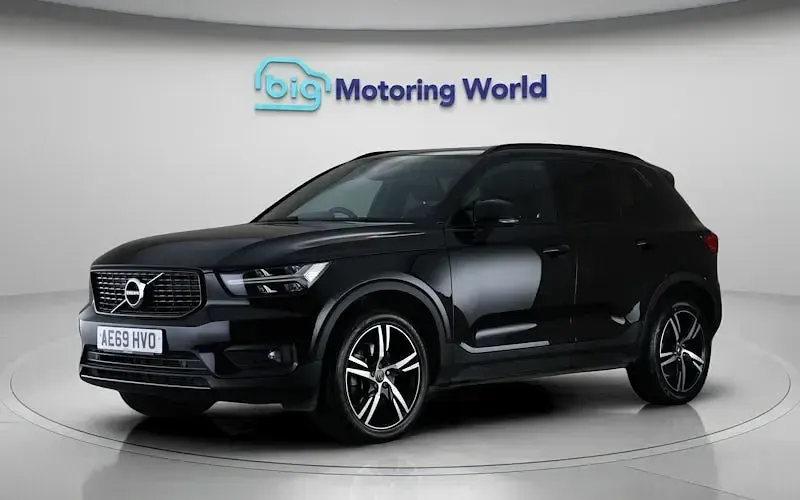 Used Volvo XC40 R-Design 190 HP (139 kW) 2020 SUV