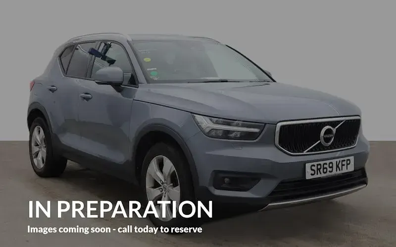 Used Volvo XC40 Momentum 163 HP (119 kW) 2020 SUV