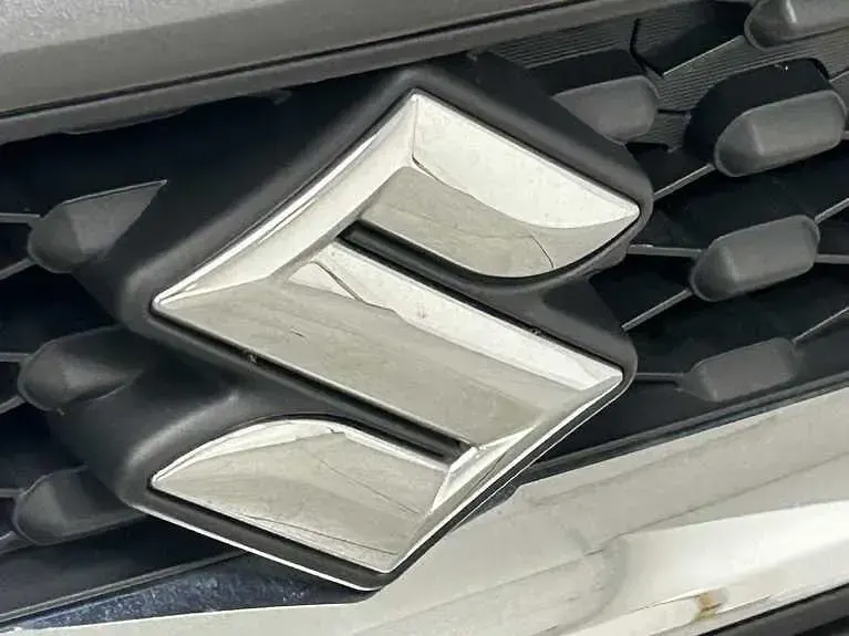 Begagnad Suzuki Swift SZ-L 2024 Grå Halvkombi