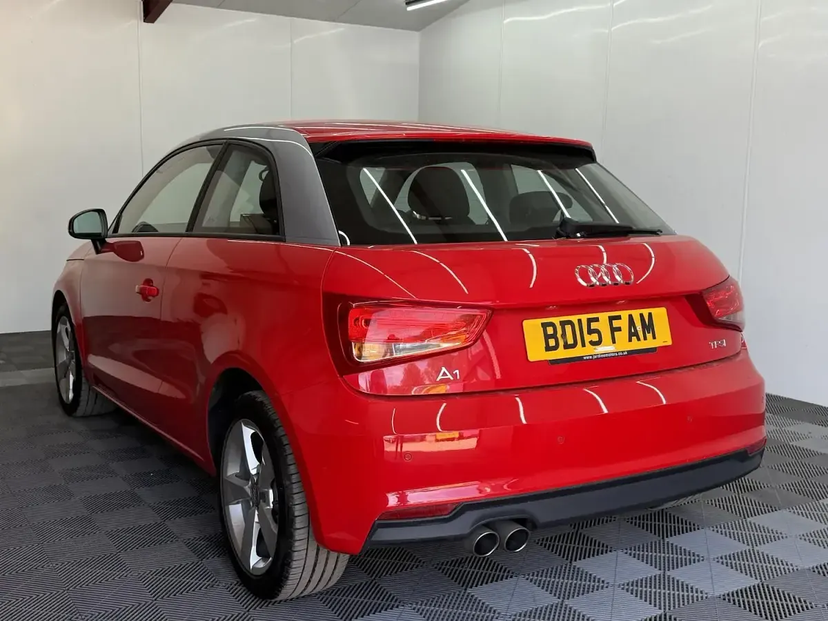 Used Audi A1 Sport 125 HP (91 kW) 2015 Red Hatchback