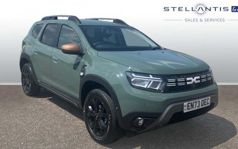 Used 2023 Dacia Duster Extreme SUV | £18,456 (A bit pricey) - Image 1/4