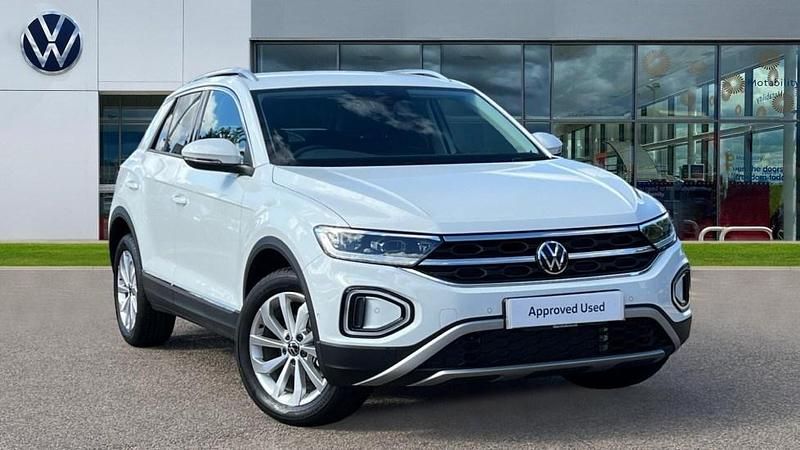 Pure white New 2025 VW T-Roc Style SUV | £27,999 (Good price) - Image 1/4