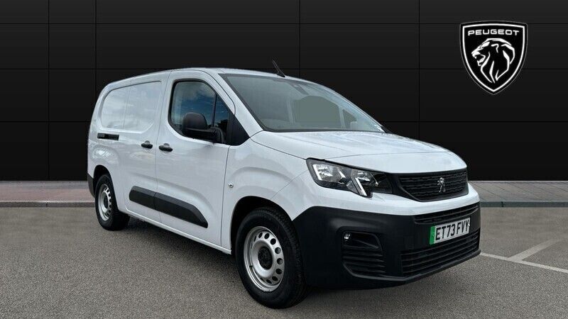 Used 2023 Peugeot E-Partner MPV | £20,495 (Fair price) - Image 1/4