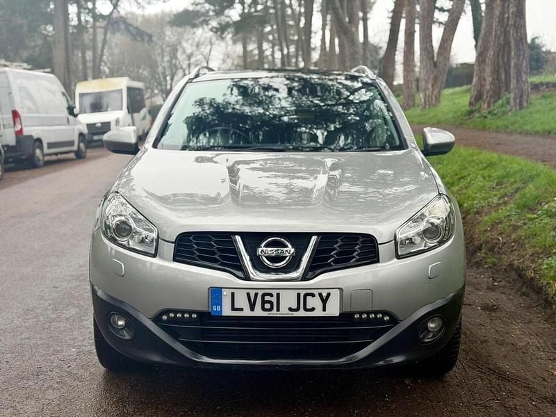 Used Nissan Qashqai Tekna 131 HP (96 kW) 2011 Silver SUV
