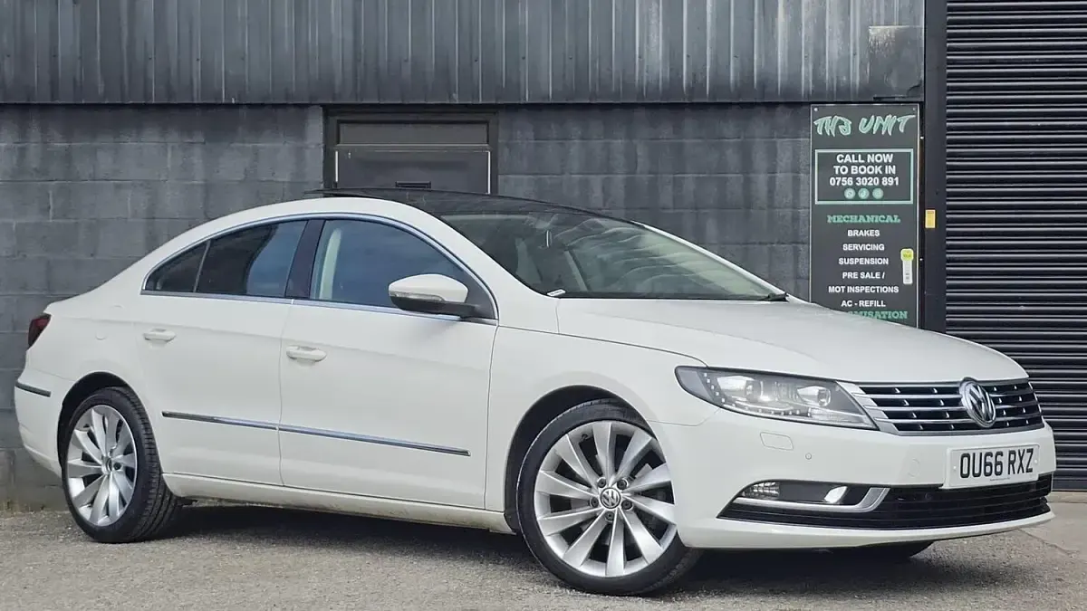 Used VW CC S 2016 White Sedan