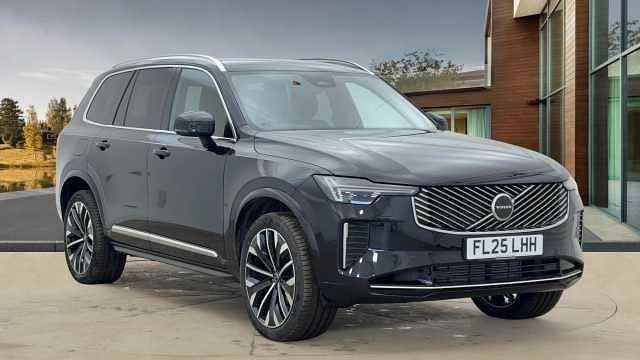 Used 2025 Volvo XC90 Core SUV | £53,495 - Image 1/4