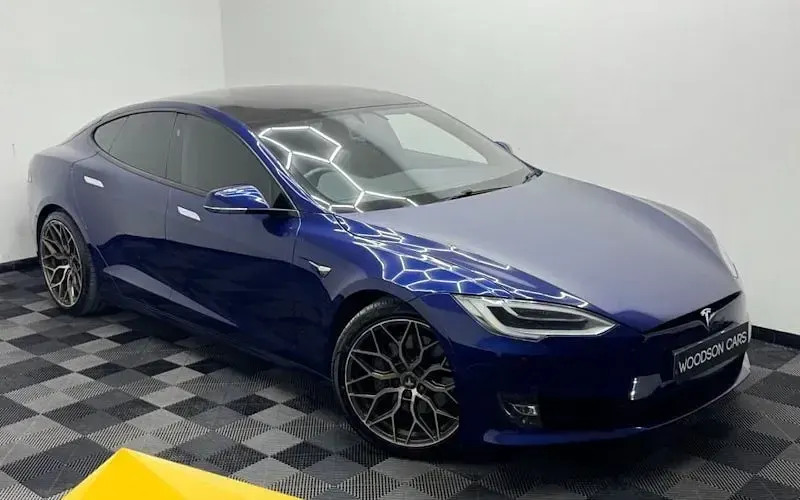 Używany Tesla Model S 241 kW (328 KM) 2019 Hatchback