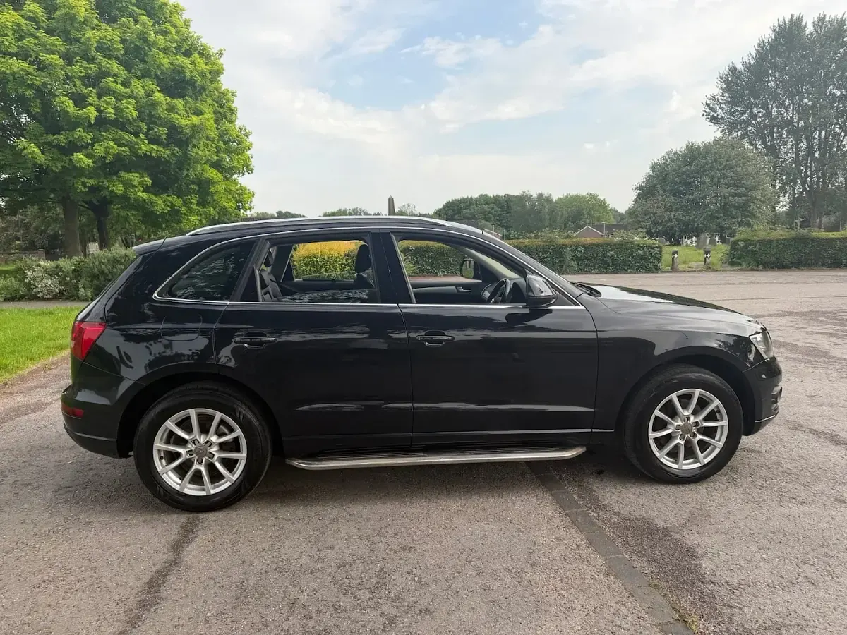 Used Audi Q5 170 HP (125 kW) 2012 Black SUV