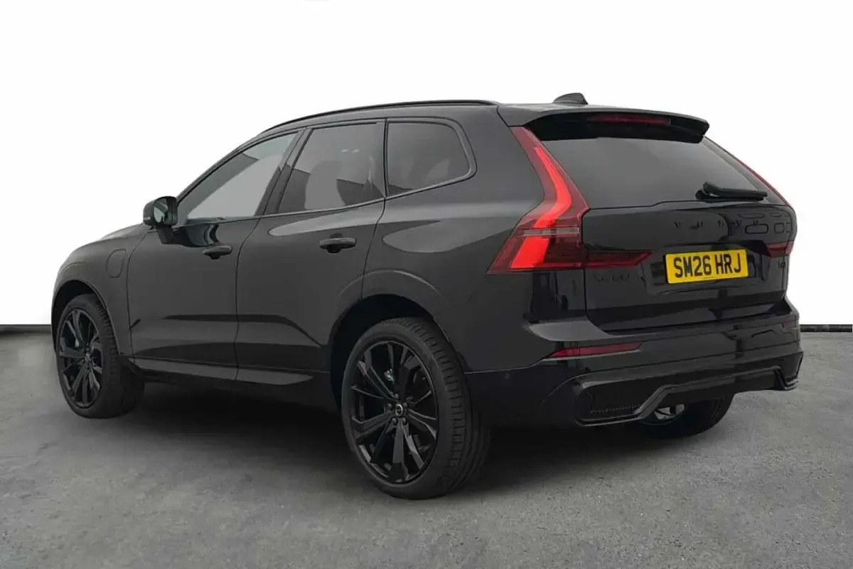 New Volvo XC60 Plus 345 HP (253 kW) 2026 Black SUV