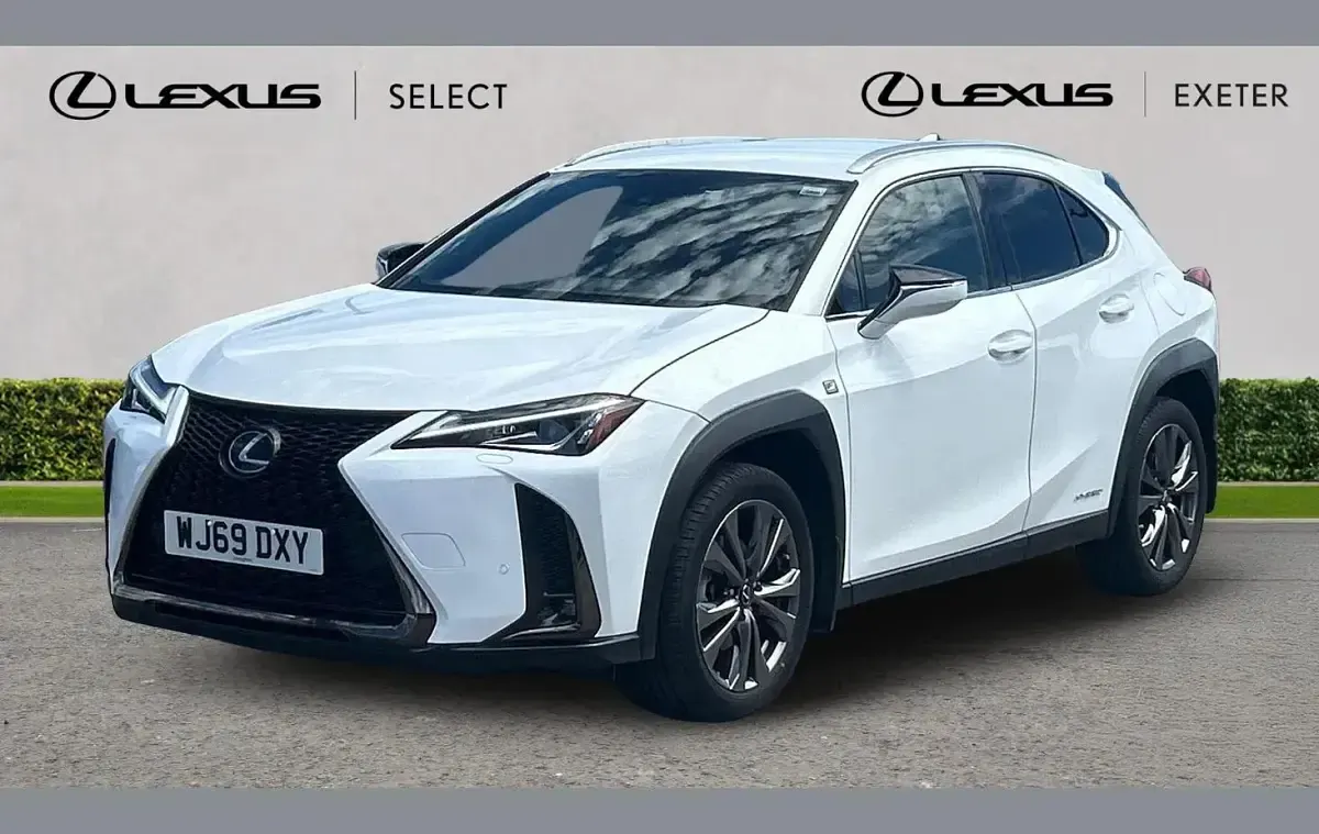 Used Lexus UX 250h Sport Line 180 HP (132 kW) 2019 White SUV