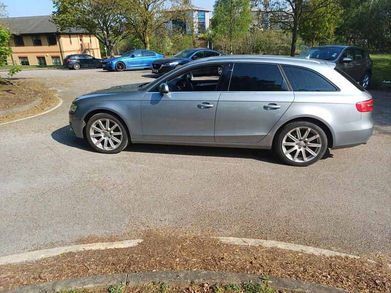Begagnad Audi A4 150 HK (110 kW) 2015 Grå Kombi
