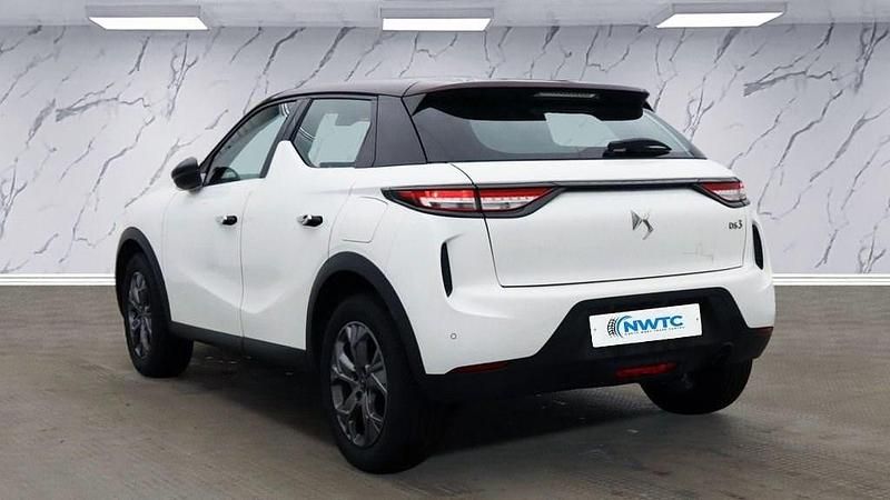 Used DS Automobiles DS3 Elegance 100 HP (73 kW) 2020 White MPV