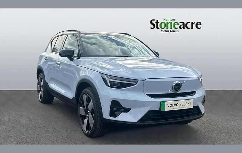 Blue Used 2025 Volvo EX40 Ultra SUV | £45,990 - Image 1/4