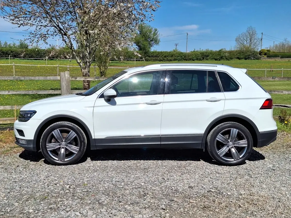 Used VW Tiguan SEL 180 HP (132 kW) 2017 White SUV