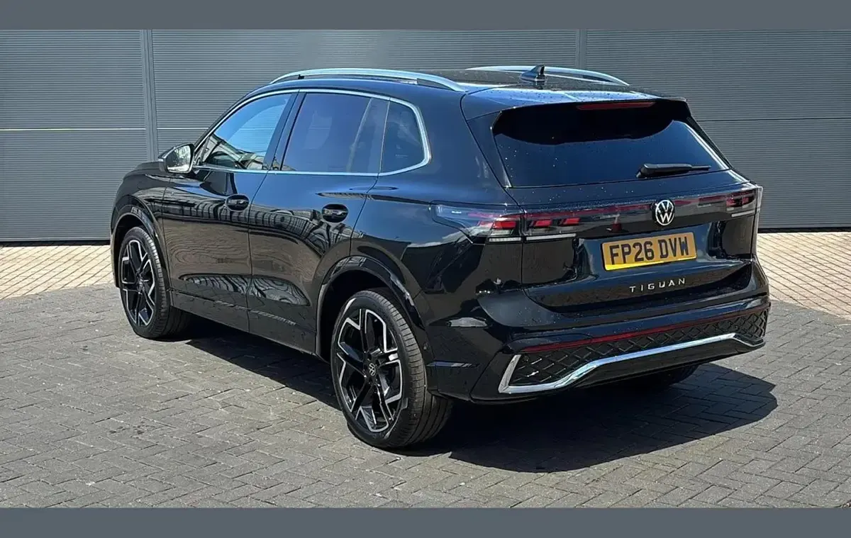 New VW Tiguan R-line 150 HP (110 kW) 2025 Black SUV