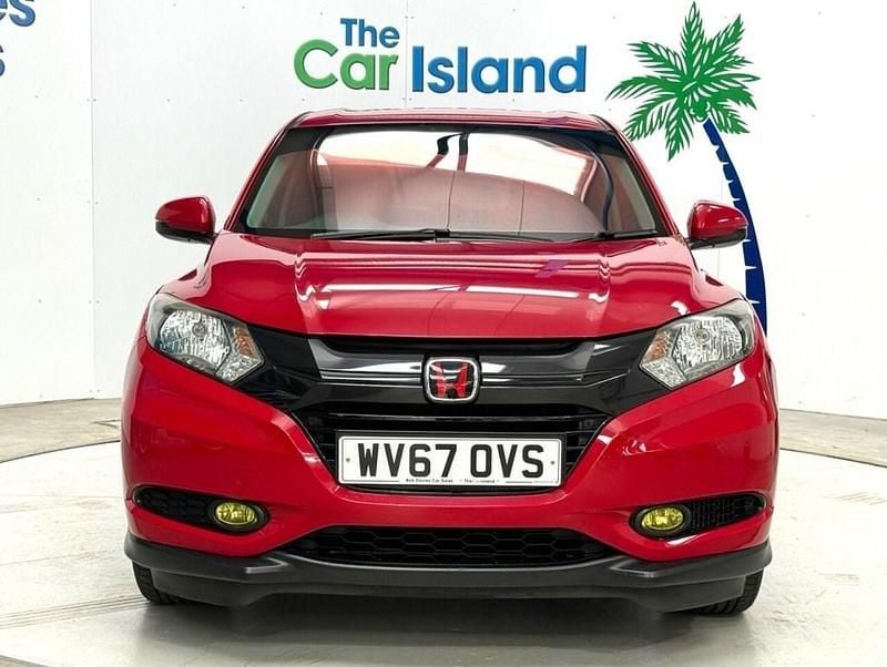 Used Honda HR-V SE 120 HP (88 kW) 2017 Red SUV