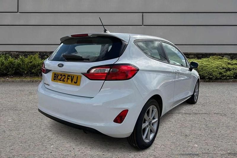 Used Ford Fiesta Trend 99 HP (72 kW) 2022 White Hatchback