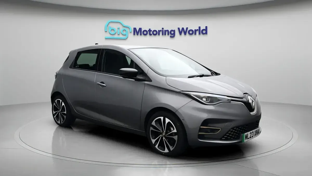 Used Renault Zoe Iconic 100 kW (136 HP) 2023 Hatchback