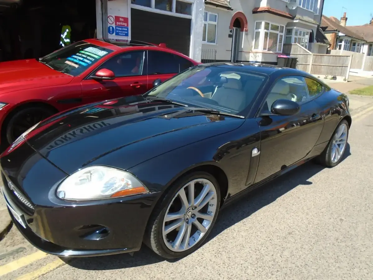 Used Jaguar XK 300 HP (220 kW) 2007 Black Coupe