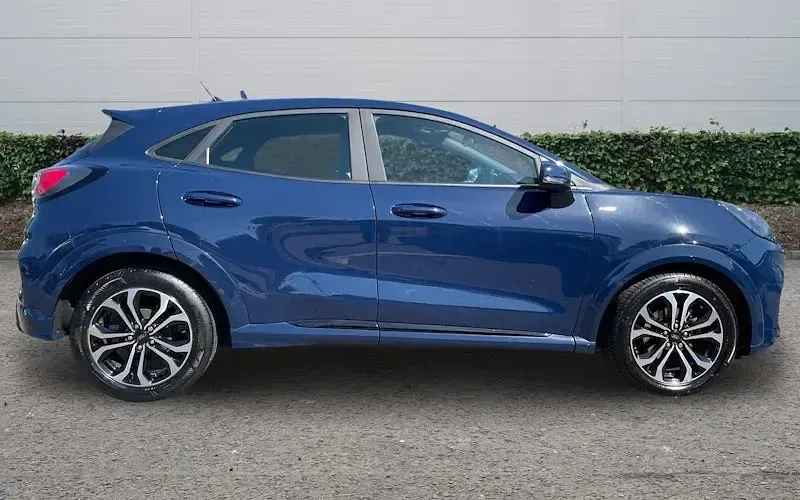 Second-hand Ford Puma ST-Line 125 CP (91 kW) 2023 Albastru SUV
