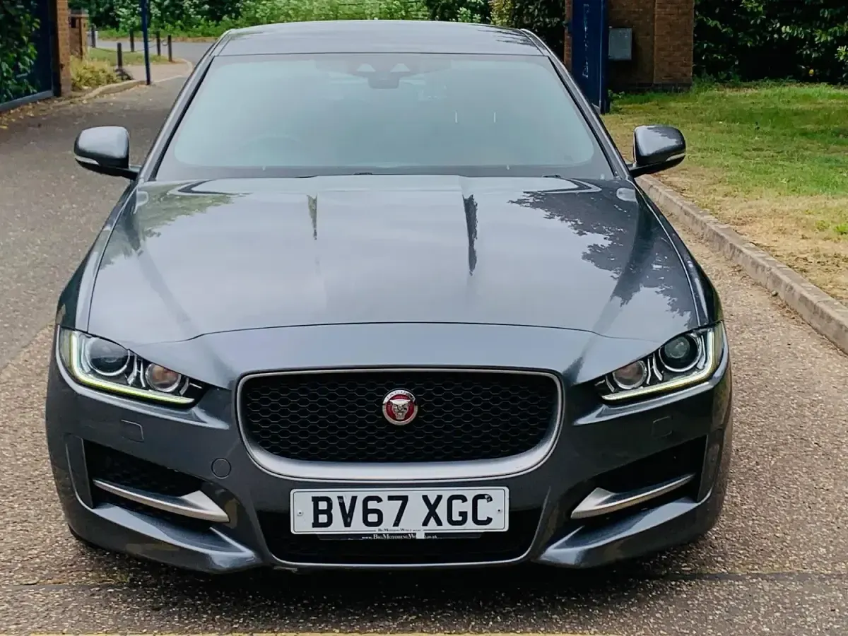 Used Jaguar XE R-Sport 163 HP (119 kW) 2017 Grey Sedan