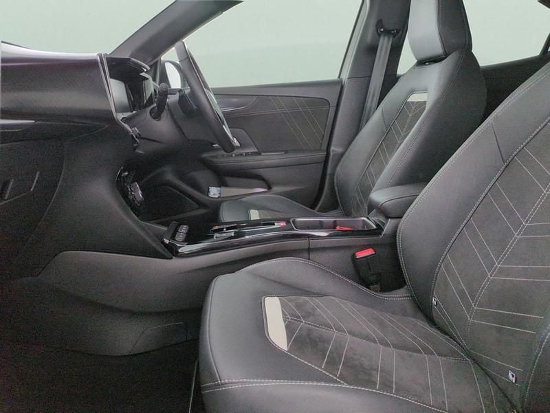 Used Vauxhall Mokka Ultimate 130 HP (95 kW) 2023 White SUV