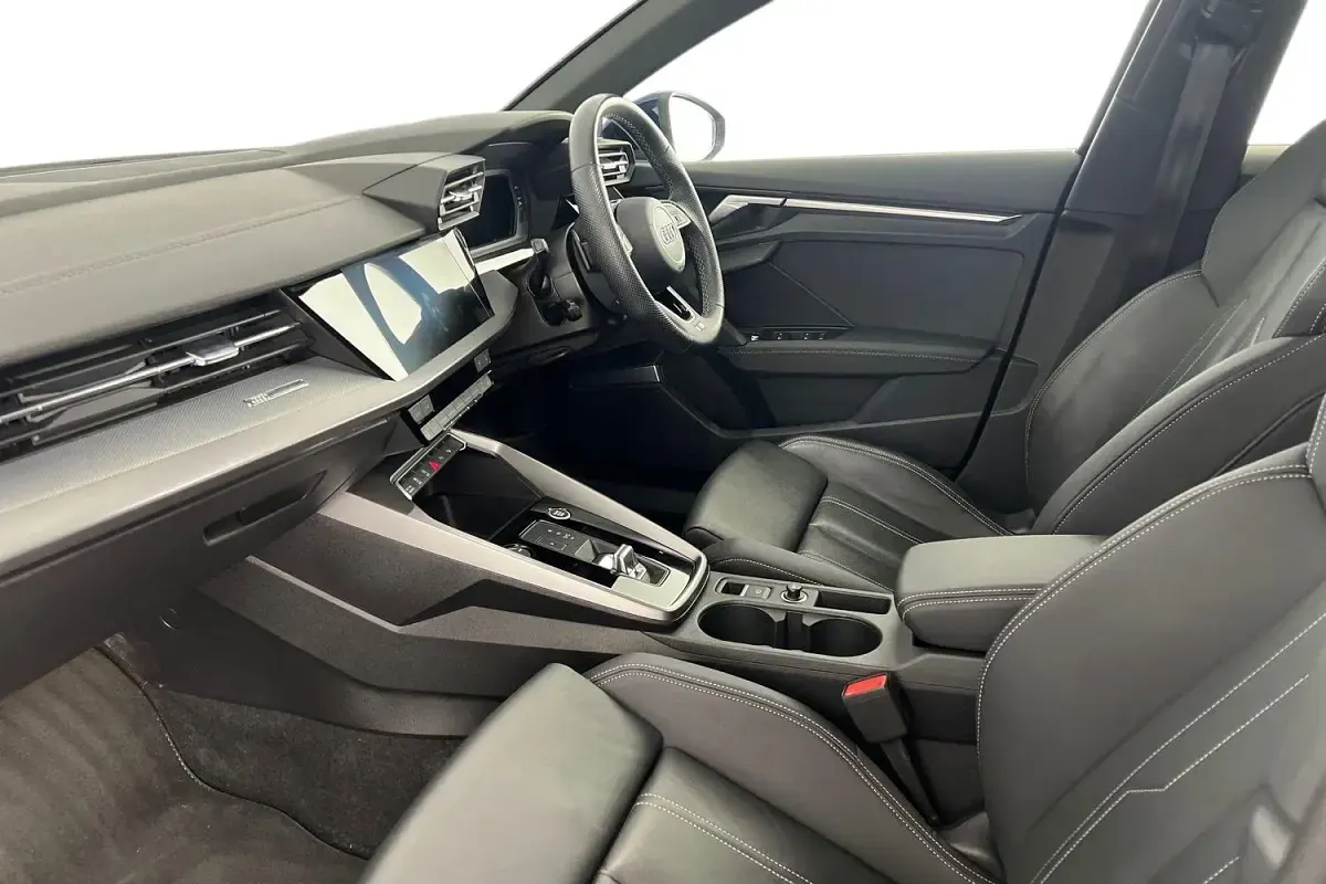 Used Audi A3 Sportback S-Line 150 HP (110 kW) 2023 Blue Hatchback