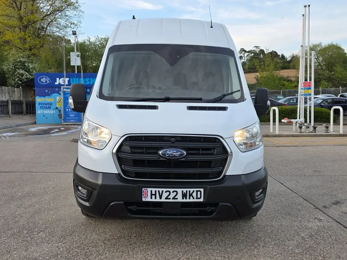 Second-hand Ford Transit Trend 130 CP (95 kW) 2022 Alb Van