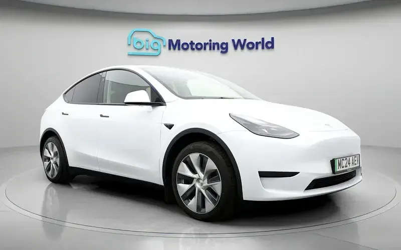 Used Tesla Model Y RWD 219 kW (299 HP) 2024 White SUV