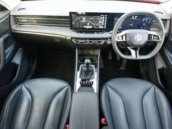 Used MG HS Trophy 169 HP (124 kW) 2024 Red SUV