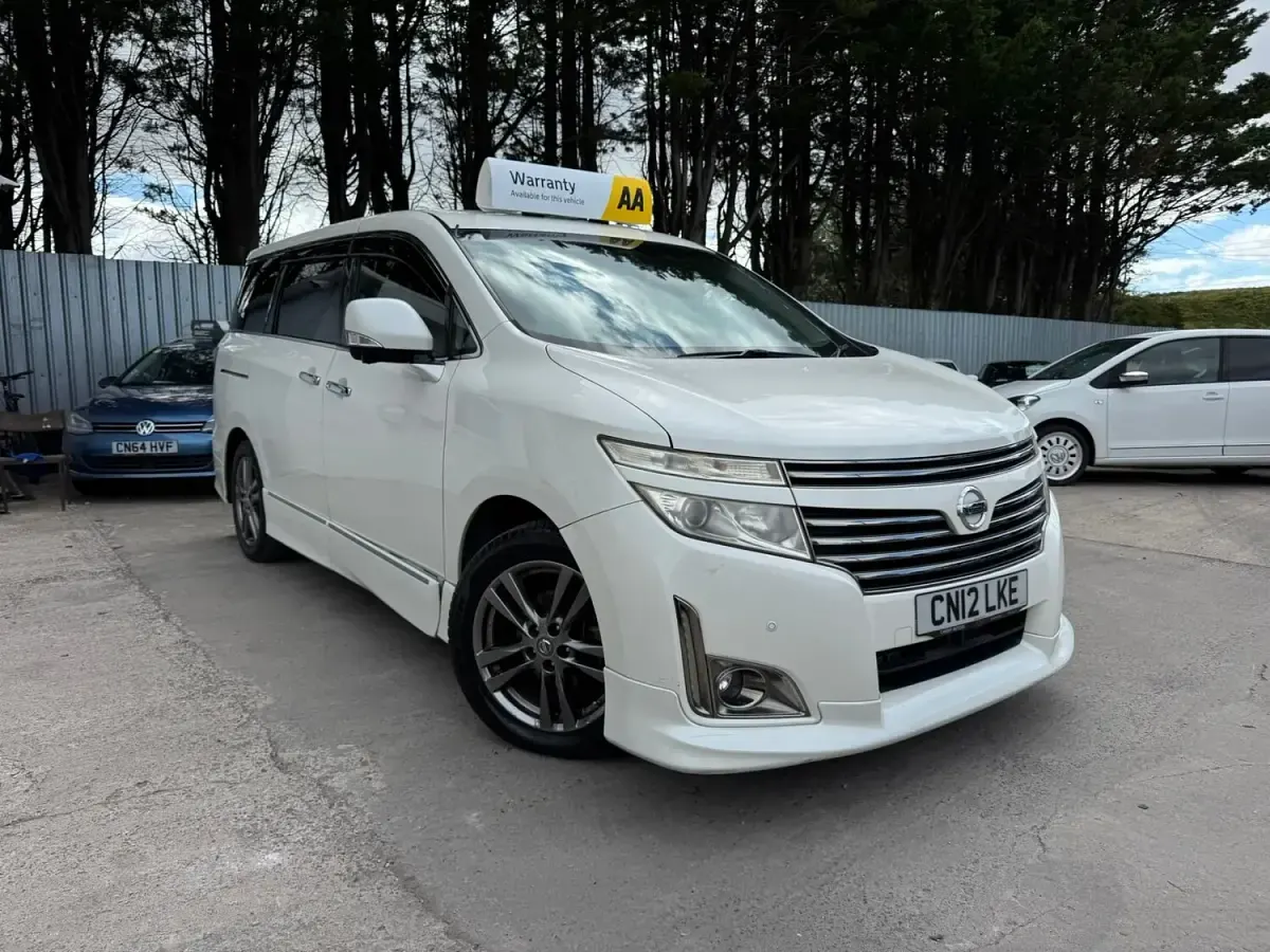 Used Nissan Elgrand 2012 White MPV