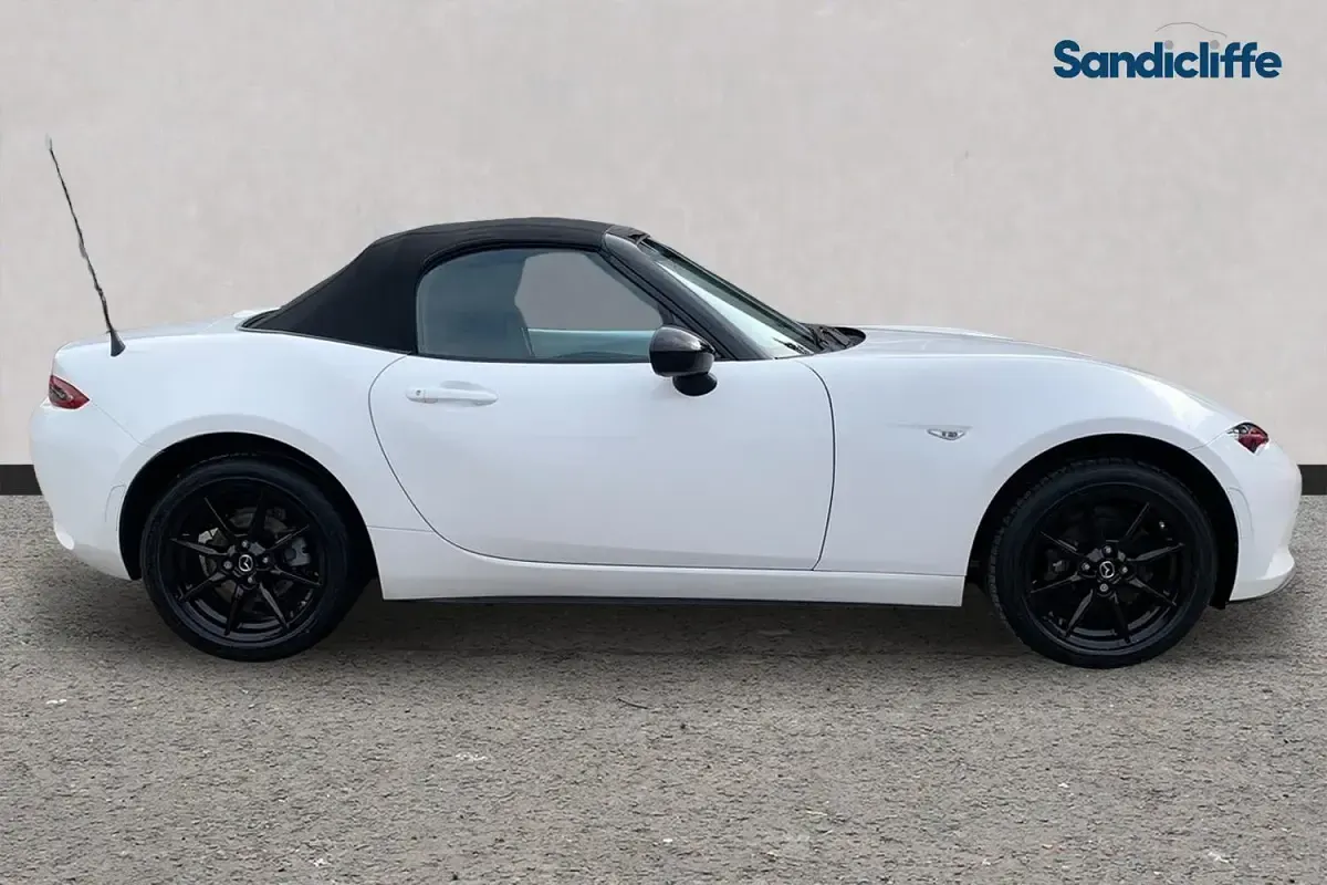 Used Mazda MX5 Prime-Line 132 HP (97 kW) 2023 White Cabriolet