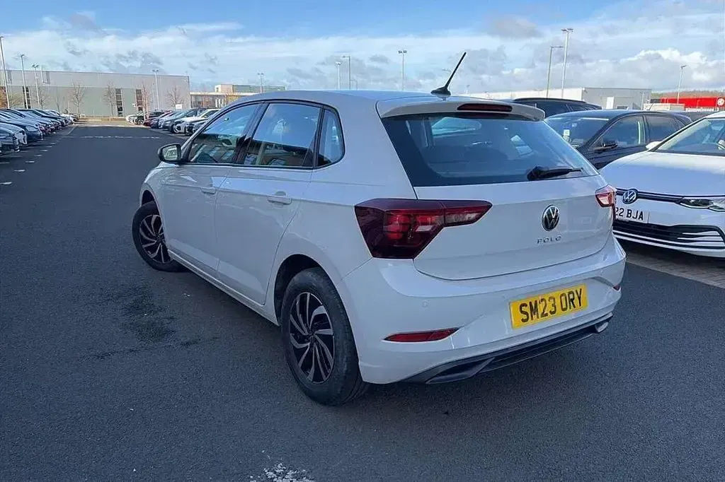 Used VW Polo Life 95 HP (69 kW) 2023 Grey Hatchback