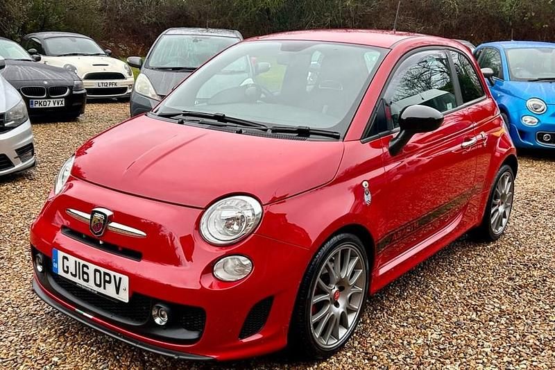 Used Abarth 595 140 HP (102 kW) 2016 Red Hatchback