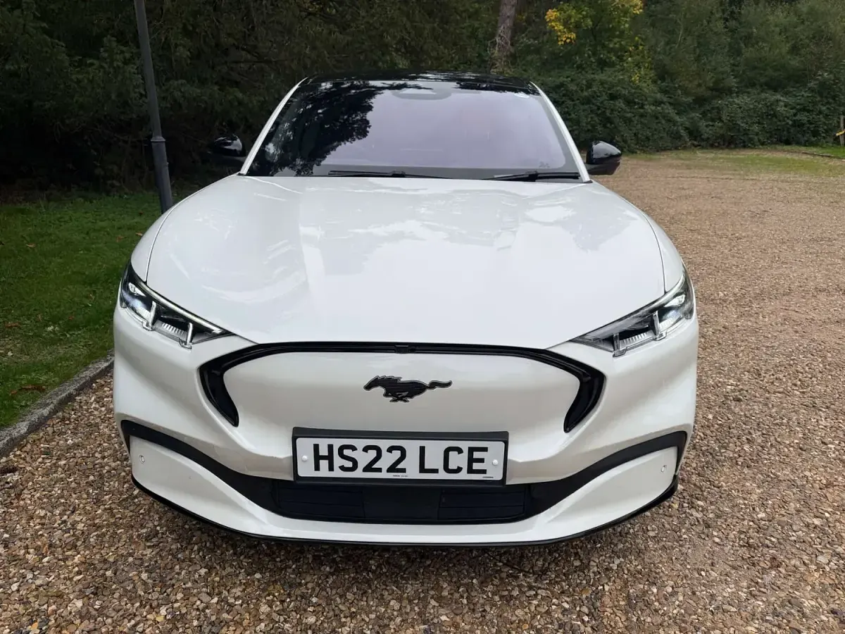 Used Ford Mustang Extended Range 351 HP (258 kW) 2022 White Hatchback