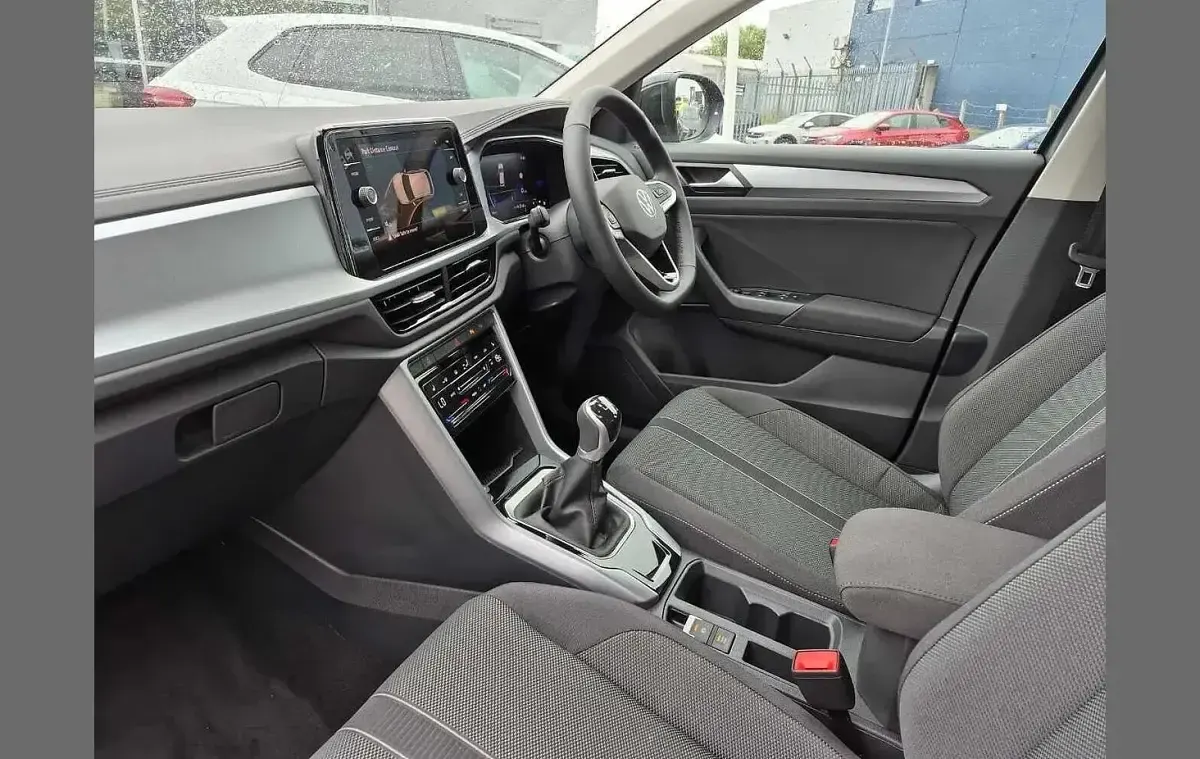 New VW T-Roc Life 115 HP (84 kW) 2026 Grey SUV