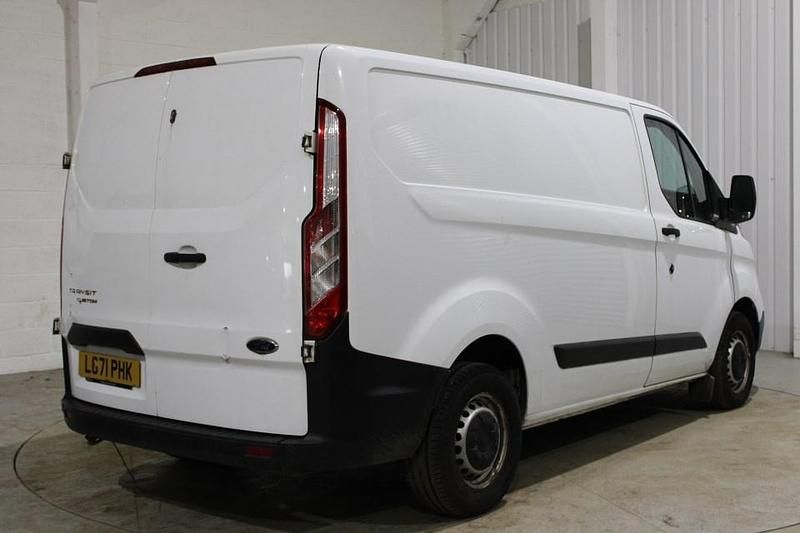Used Ford Transit Custom 105 HP (77 kW) 2021 White Van